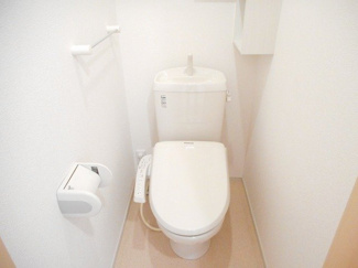 【トイレ】 | アーバンハイツ岩崎Ｅ | トイレです