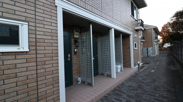 ラフィーネ林Ⅲのエントランス
