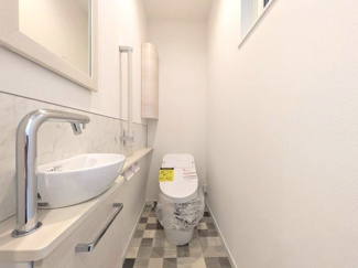 【トイレ】 | 【吉島新町１】可愛い＆収納充実の3階建て都市型住宅