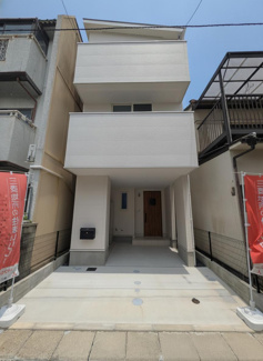 【外観】 | 【吉島新町１】可愛い＆収納充実の3階建て都市型住宅 | 不動産購入のことなら全てサポートしています！理想の住まいを実現いたします。