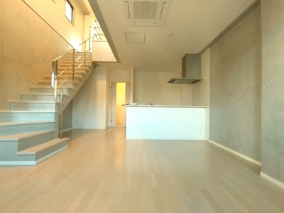 【居間・リビング】 | NTSビル