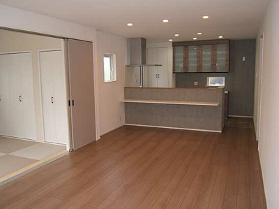 【居間・リビング】 | 広島市安佐南区上安４丁目 サンハイツ緑ヶ丘