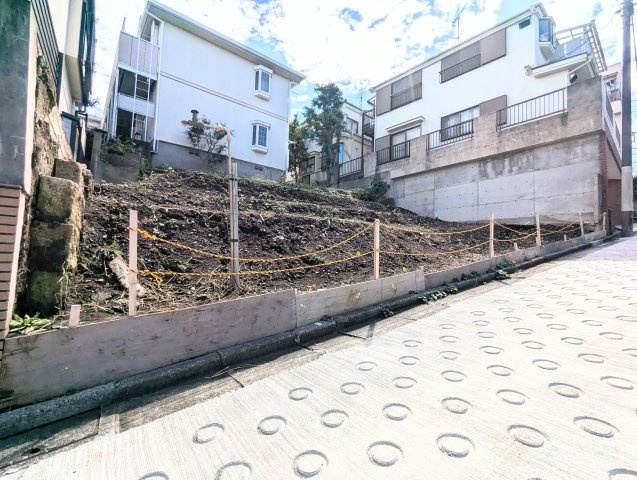 大田区南馬込3丁目　新築戸建の前面道路含む現地写真|2026.09.24撮影

現地ご見学希望・資料請求などお気軽にお問い合わせ下さい！
03-5990-5201
