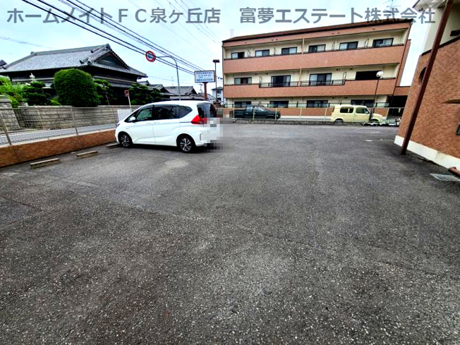 【駐車場】 | ファーストパレス