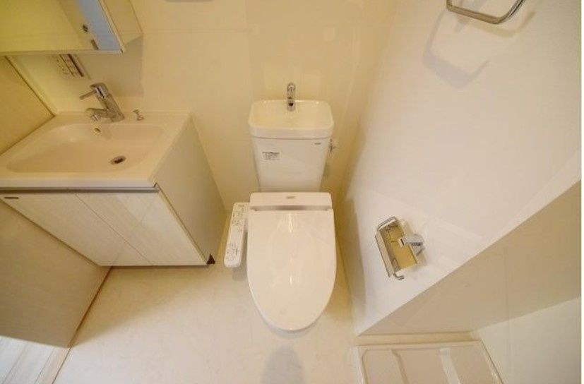マーロ西川口ルネサンスコートのトイレ|※別部屋参考写真