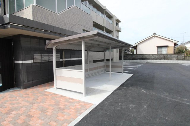 ヴァレンティノのその他|ヴァレンティノのその他共有部分