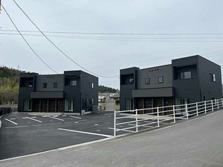 【外観】 | 東広島市西条町寺家　売アパート