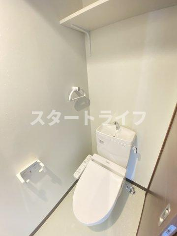 大阪市淀川区西三国４丁目の賃貸マンションのトイレ