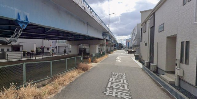 LA・REJOUIRの周辺