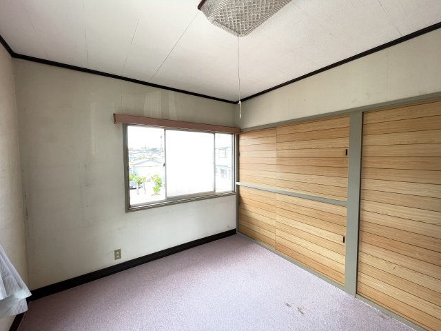 八戸市類家3丁目の洋室