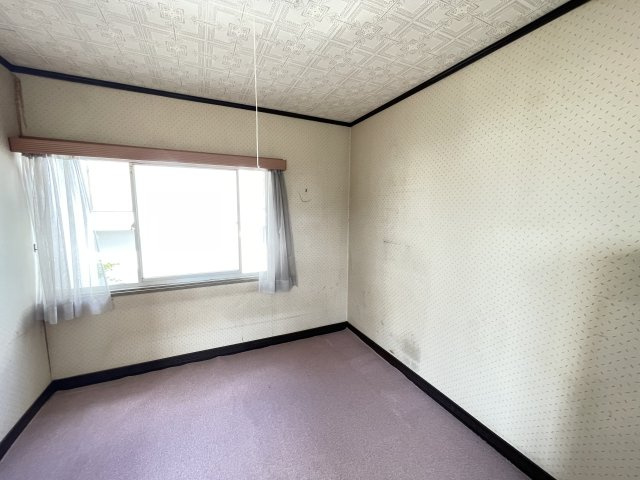 八戸市類家3丁目の洋室