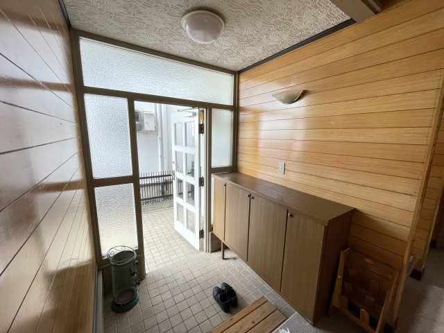 八戸市類家3丁目の玄関