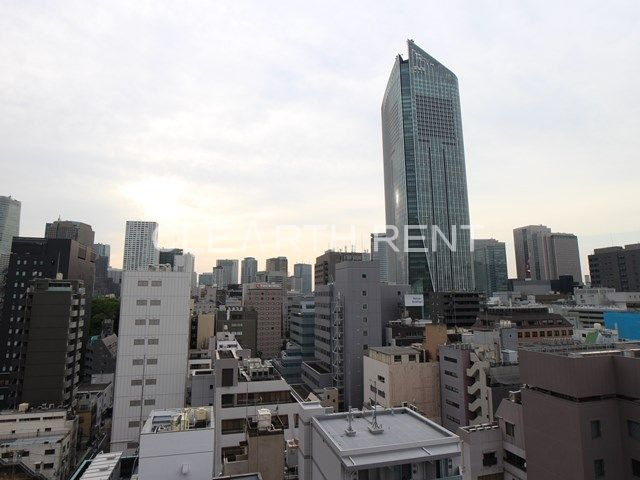 コンシェリア新橋 ＭＡＳＴＥＲ’Ｓ ＶＩＬＬＡの展望|虎ノ門ヒルズが望める14階高層階/眺望良好