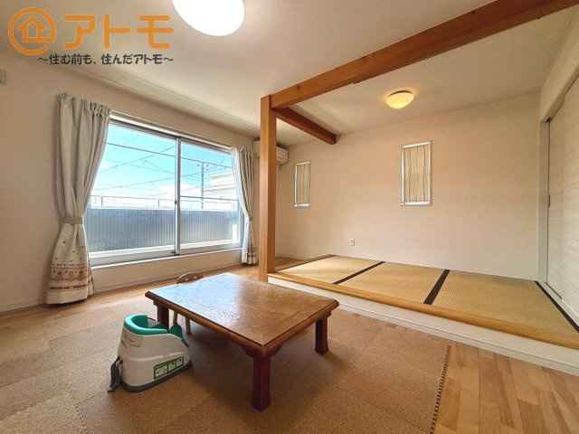 【居間・リビング】 | 焼津市石脇下　中古戸建
