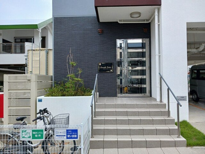 【エントランス】 | グランビスタ | 毎日通るエントランスはこのようになっています