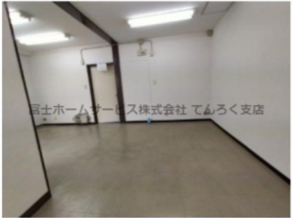 大阪市北区豊崎６丁目の事務所の内装