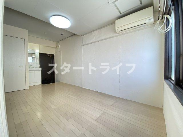 大阪市東淀川区淡路２丁目の賃貸マンションのバルコニー