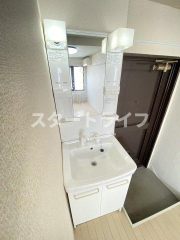 大阪市東淀川区淡路２丁目の賃貸マンションの洗面所