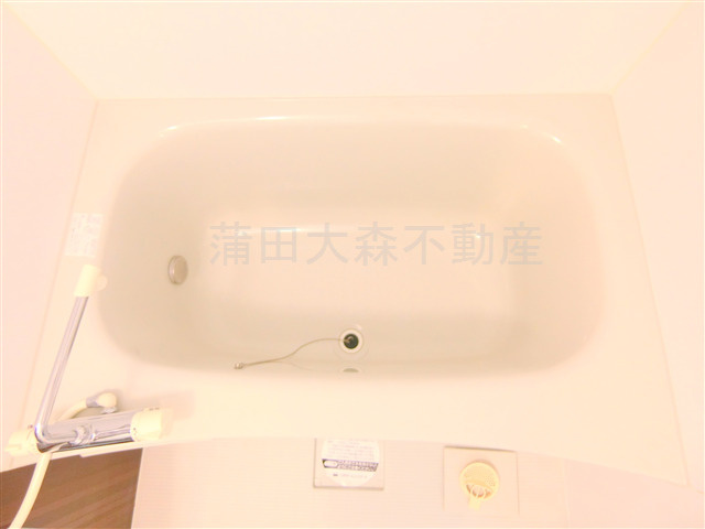 ソレイユ西六郷の浴室