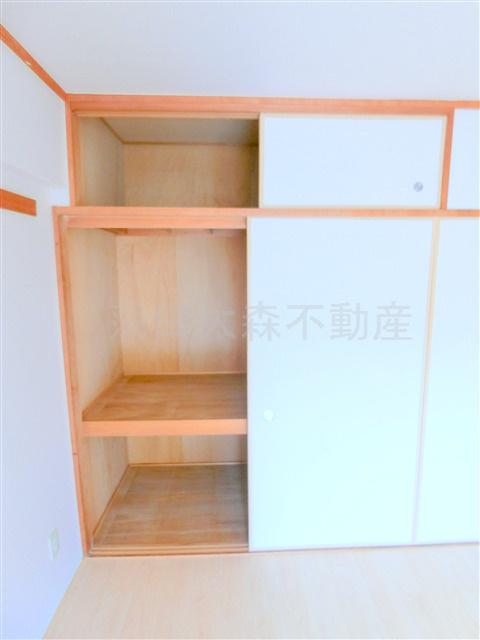 ソレイユ西六郷の収納|洋室7帖の収納　