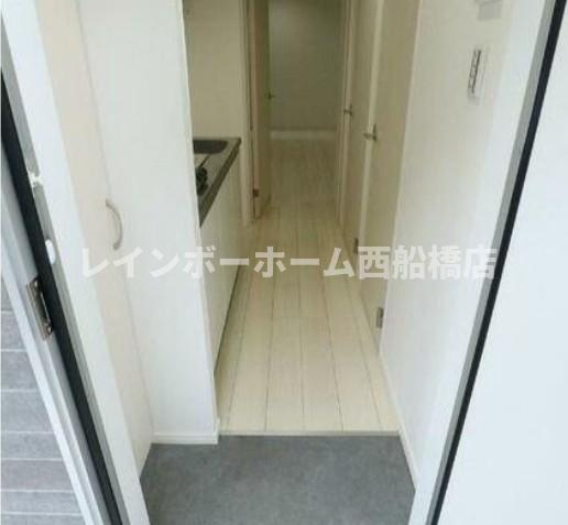 QUESTの玄関