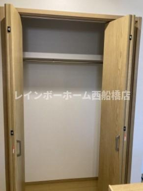 船橋市本町４丁目のアパートの収納