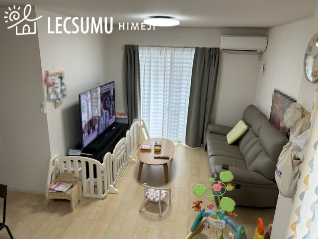 姫路市青山1丁目/中古戸建の居間・リビング