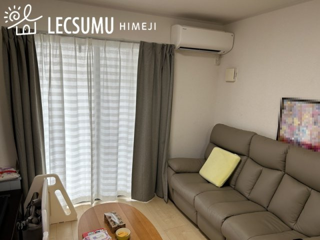 姫路市青山1丁目/中古戸建の居間・リビング