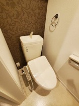 ゆったりとした空間のトイレです