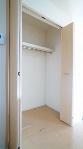 たっぷりとした収納スペースです