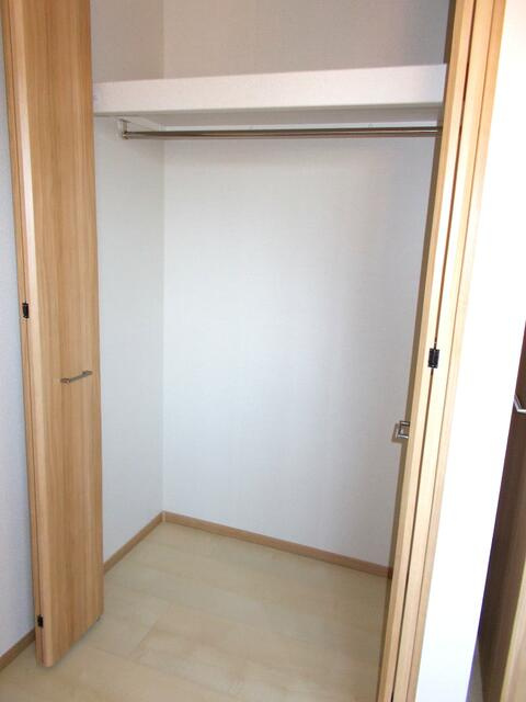 川崎市多摩区堰１丁目のテラスの収納