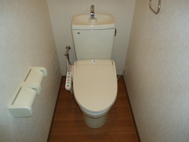 シャワー付トイレ