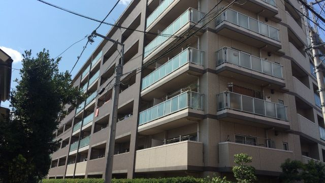 レーベンハイム池袋本町ルクサージュの外観
