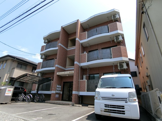 プライムコート本厚木の外観