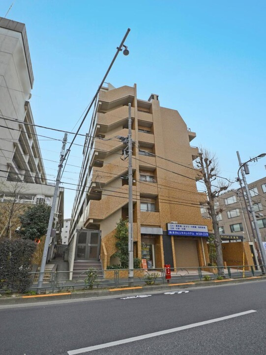 ダイアパレス武蔵関の外観|ダイアパレス武蔵関３階部分のお部屋は通常仲介手数料１５１万１４００円→０円！さらにキャッシュバック１１万円にて即日現地案内可能です！
