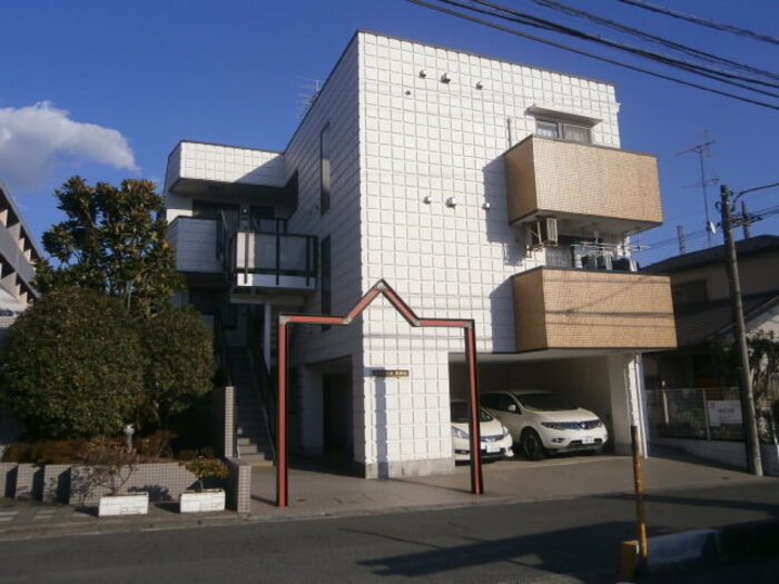 ルミエール宮崎台の外観