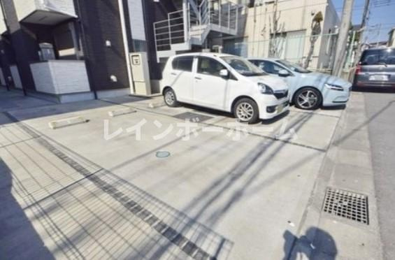 GRACE　FLORA　21の駐車場
