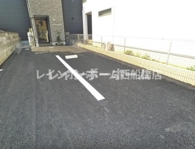 casa　del　KARATACHIの駐車場