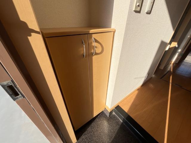 シューズボックス