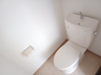 ゆったりとした空間のトイレです