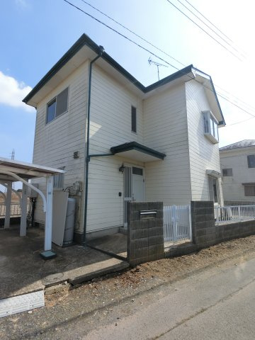 落ち着いた雰囲気の外観です