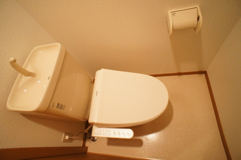 ゆったりとした空間のトイレです