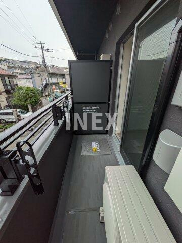 横浜市神奈川区白幡上町の賃貸マンションのバルコニー