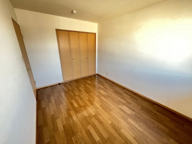 退去前のため別の部屋の写真です。