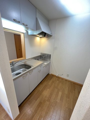 退去前のため別の部屋の写真です。