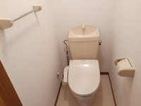 ゆったりとした空間のトイレです