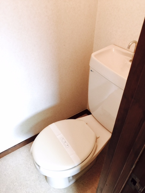 ゆったりとした空間のトイレです