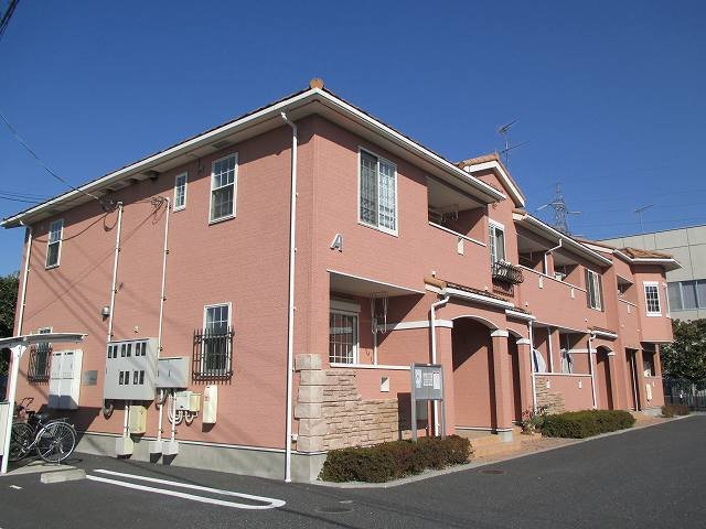 落ち着いた雰囲気の外観です