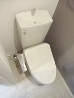 ゆったりとした空間のトイレです