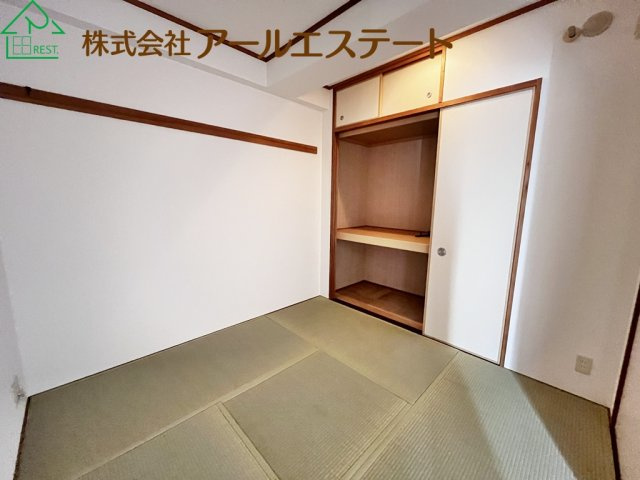 マーレ加古川駅前タワー　　JR「加古川駅」徒歩6分の和室